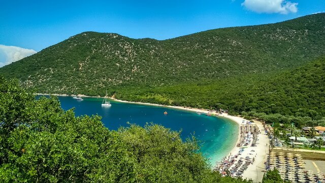 Antisamos Beach